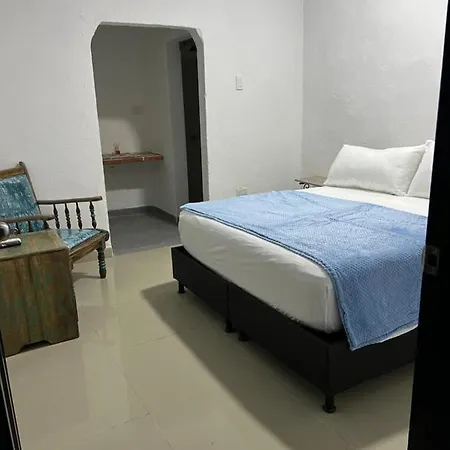 Apartamento Tr-a1d De Doble Cerca Al Castillo De San Felipe Con Piscina, Aire Acondicionado Y Wifi Cartagena
