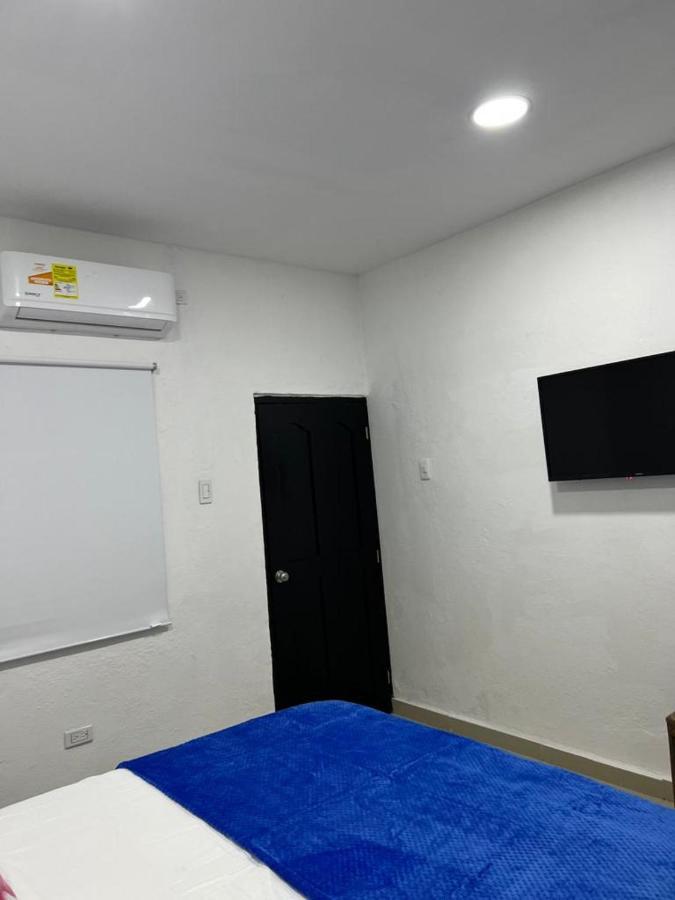 Apartamento Tr-a1d De Doble Cerca Al Castillo De San Felipe Con Piscina, Aire Acondicionado Y Wifi
